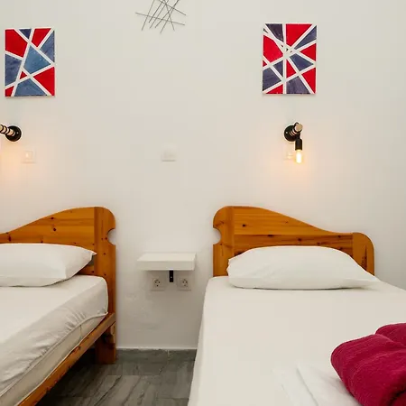 Palm Albergue Chora (Ios)